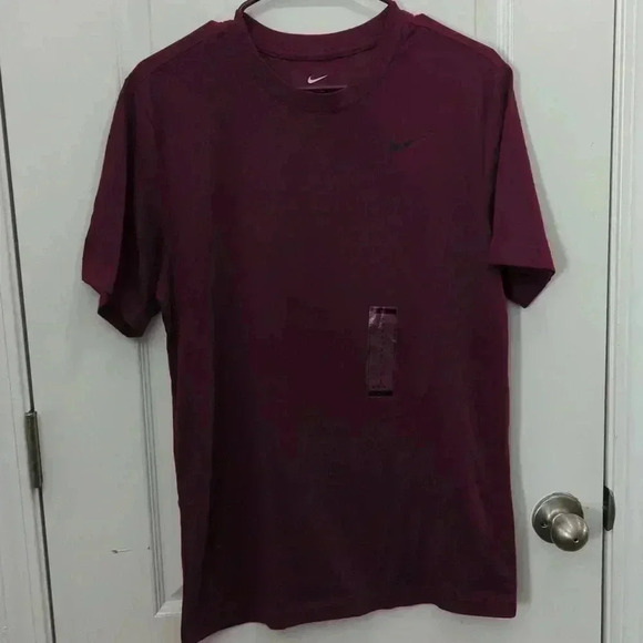 Nike men's dri-fit training tee - Picture 1 of 5
